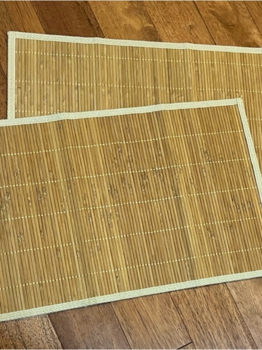 Elegant Bamboo Placemats w/linen backing Set of 2